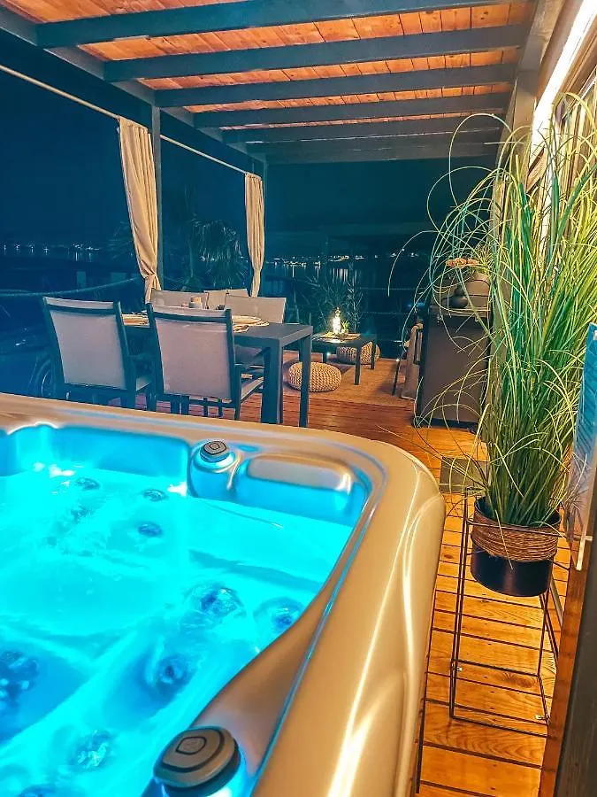 Seaya Mobile Home - Terra Park Spiritos Kolan 0*,  Croatia